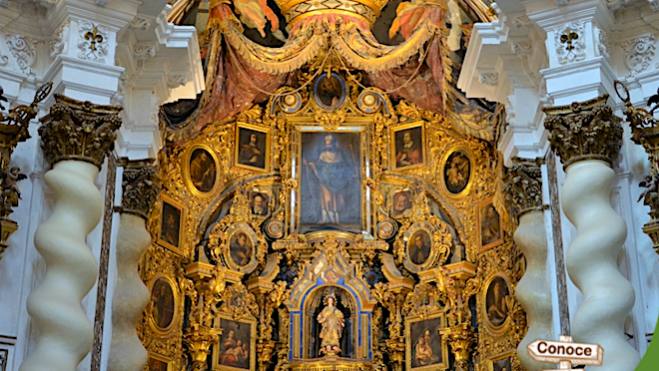 detalle retablo principal san luis